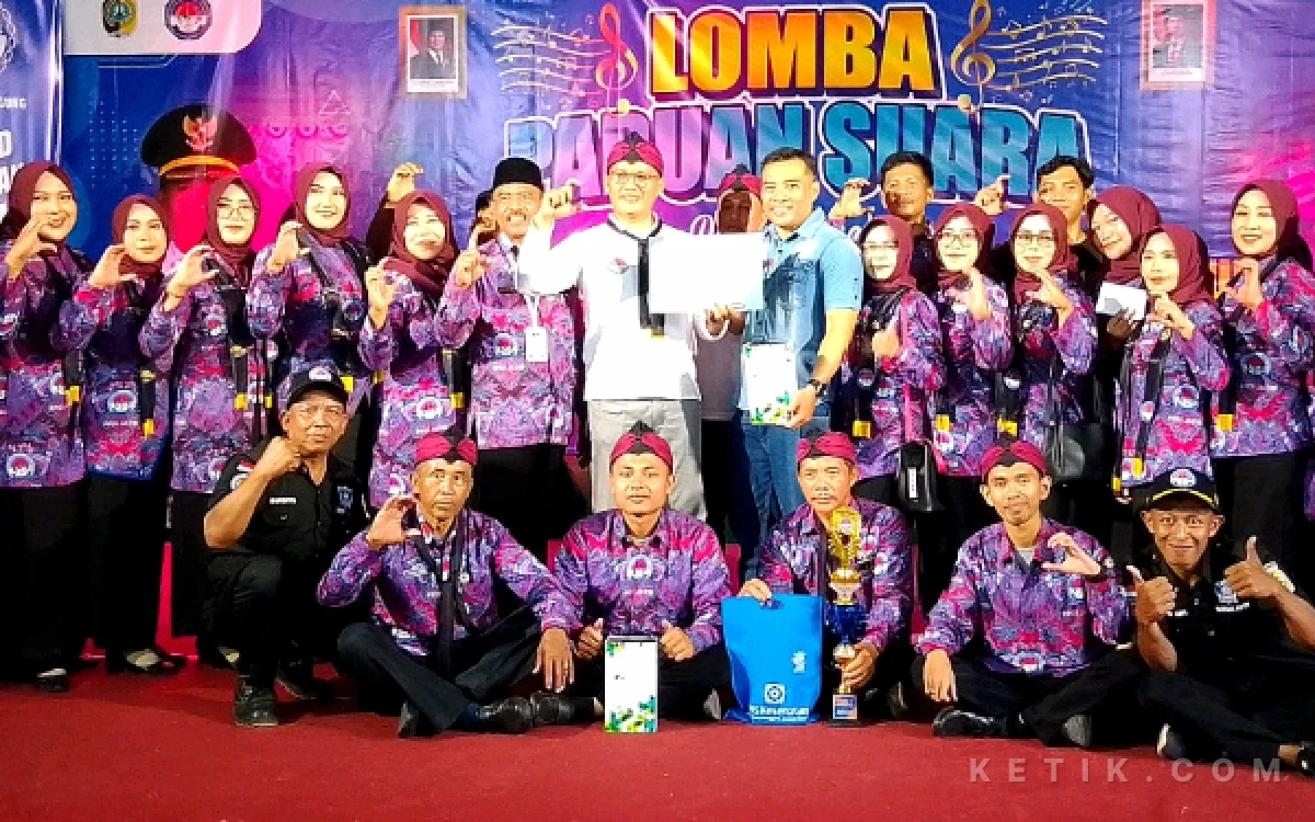 Thumbnail Berita - Kejutan di Harlah Ke-20 PPDI Tulungagung: Paduan Suara Pagerwojo Sabet Juara