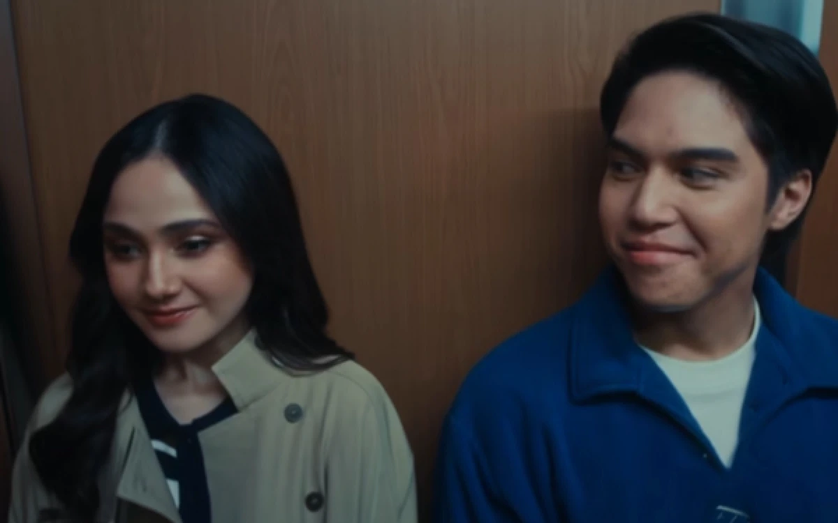 Thumbnail Berita - El Rumi dan Syifa Hadju Jadi Bintang Video Musik “Adu Pandang” Rizky Febian