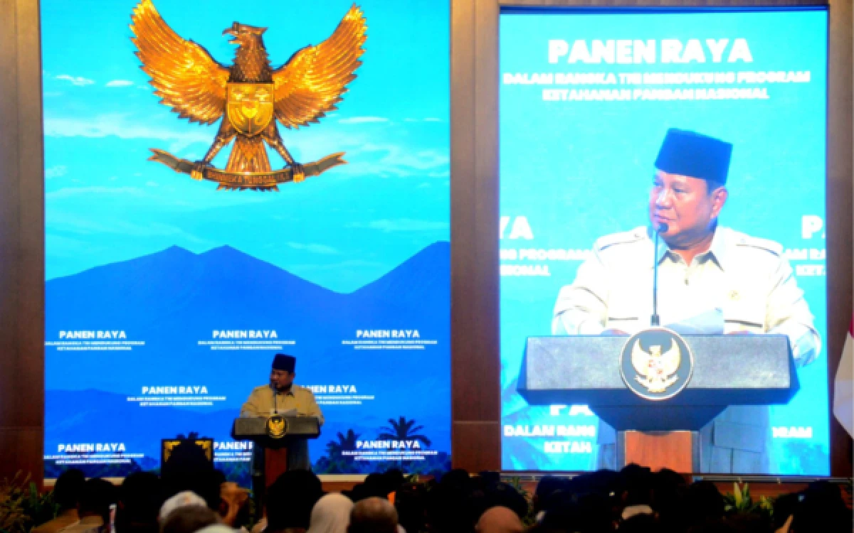 Thumbnail Berita - Bekerja Terlalu Keras, Prabowo Sebut Banyak Menteri Ambruk Masuk Rumah Sakit