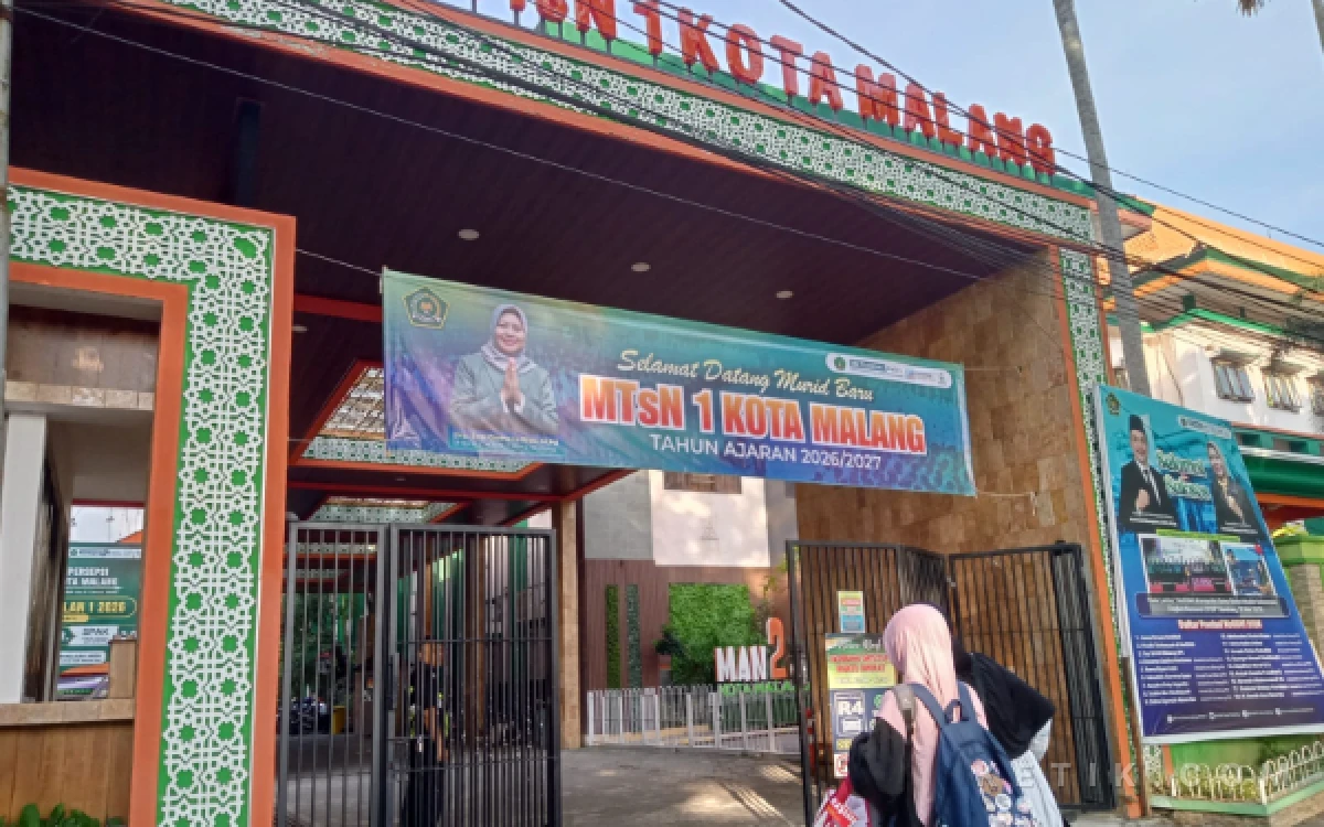 Thumbnail Berita - Keren! 4 Tim Riset MTsN 1 Kota Malang Melaju ke Babak Final KREASI 2026