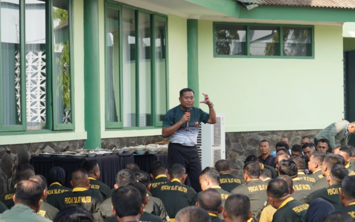 Thumbnail Berita - Bangun Satuan “MANTAP”, Danrem 084/BJ Tekankan Kepedulian Setiap Lini Prajurit