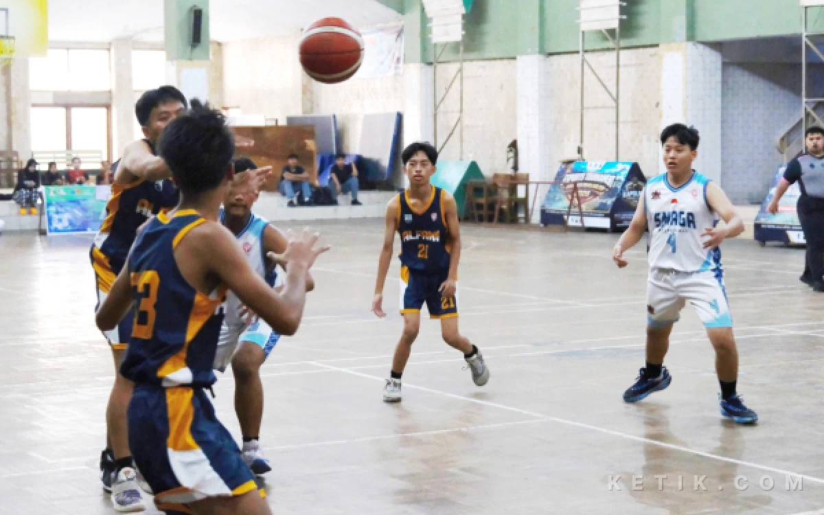 Thumbnail Berita - Bupati Anom Buka HIPMI Basketball Competition 2026, Dorong Prestasi dan Ekonomi UMKM