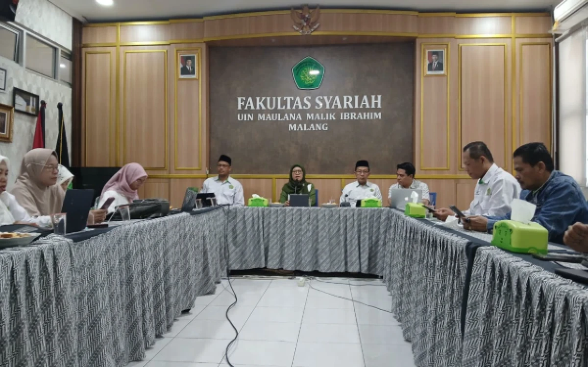 Thumbnail Berita - Fakultas Syariah UIN Maliki Malang Gelar Ekspos dan Evaluasi Hasil Tracer Study
