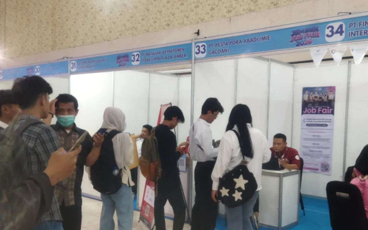 Thumbnail Berita - 4.800 Pencari Kerja Serbu Jember Job Fair 2026, Naik Dua Kali Lipat