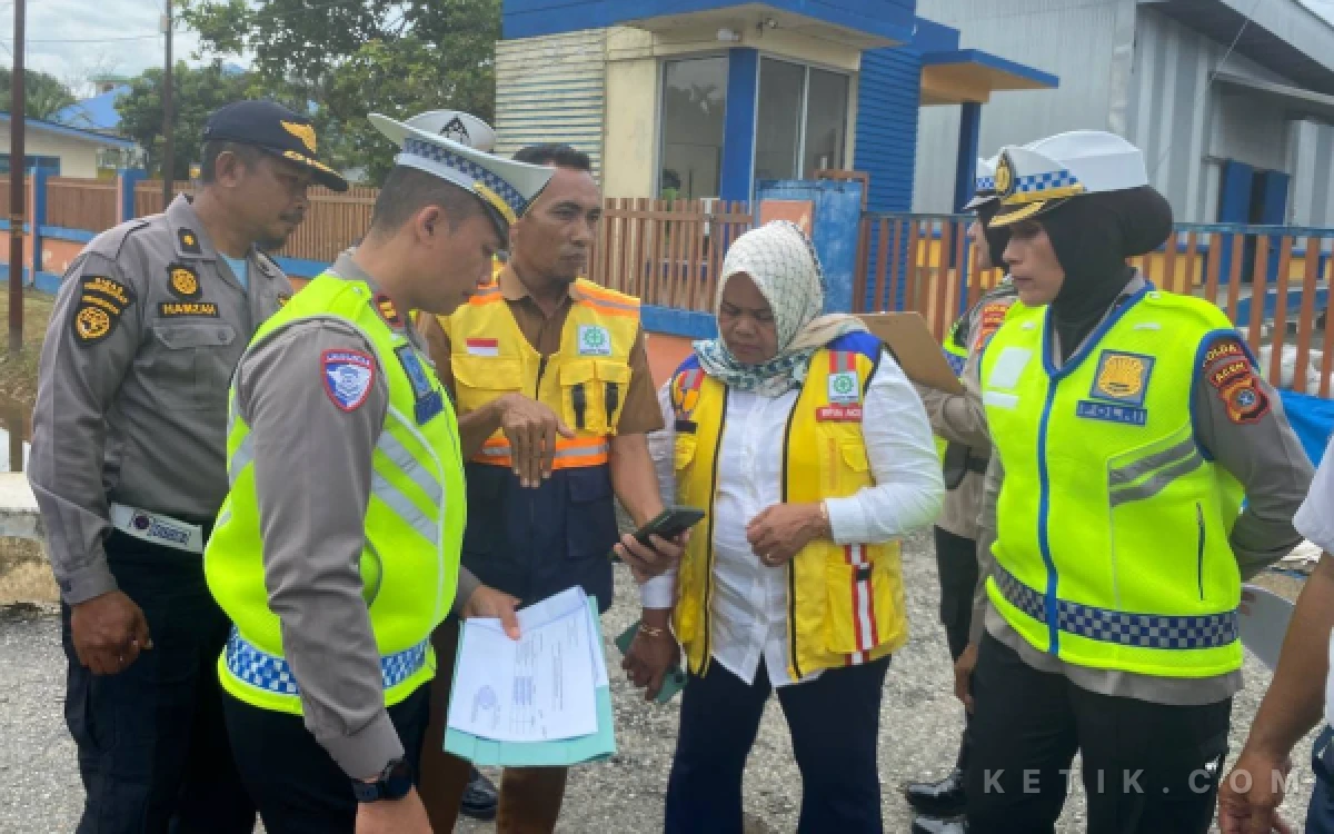 Thumbnail Berita - Satlantas Polres Abdya, BPJN, PU dan Dishub Cek Titik Rawan Banjir Jalan Nasional