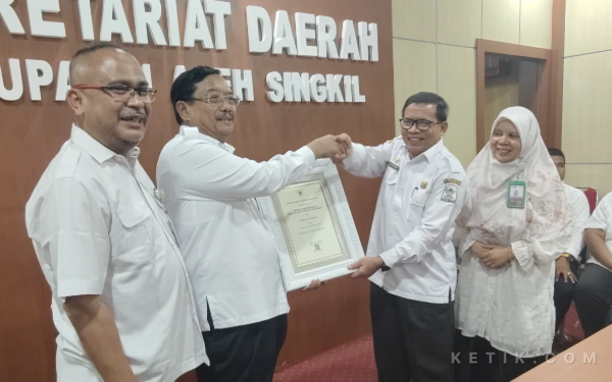 Thumbnail Berita - Berkat Program STBM, Pemkab Aceh Singkil Diganjar Penghargaan Kemenkes RI