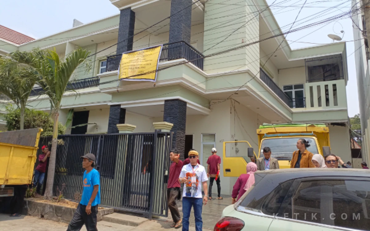 Thumbnail Berita - Rumah di Perumahan Garuda Taman Kenten Dieksekusi PN Palembang, Ratusan Aparat Dikerahkan
