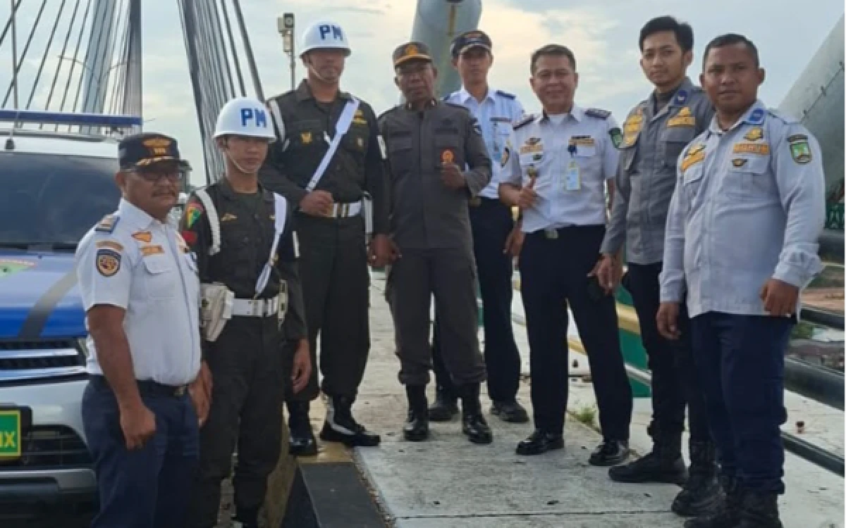 Thumbnail Berita - Patroli Gabungan di Jembatan Barelang, BP Batam Tegaskan Larangan Parkir demi Keselamatan