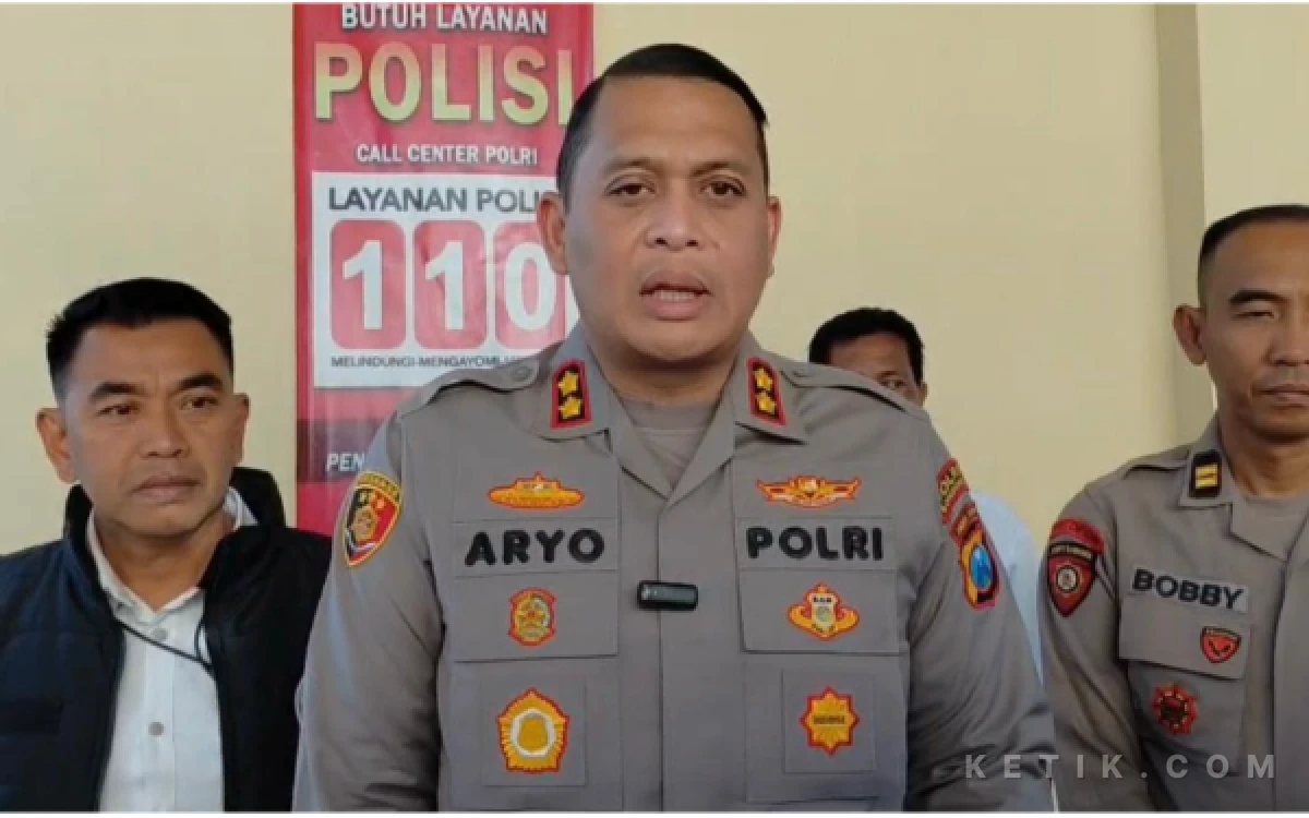 Thumbnail Berita - Bongkar Jaringan Narkoba Antar Wilayah, Polres Bondowoso Sita 1.306 Pil Koplo dan 23 Paket Sabu