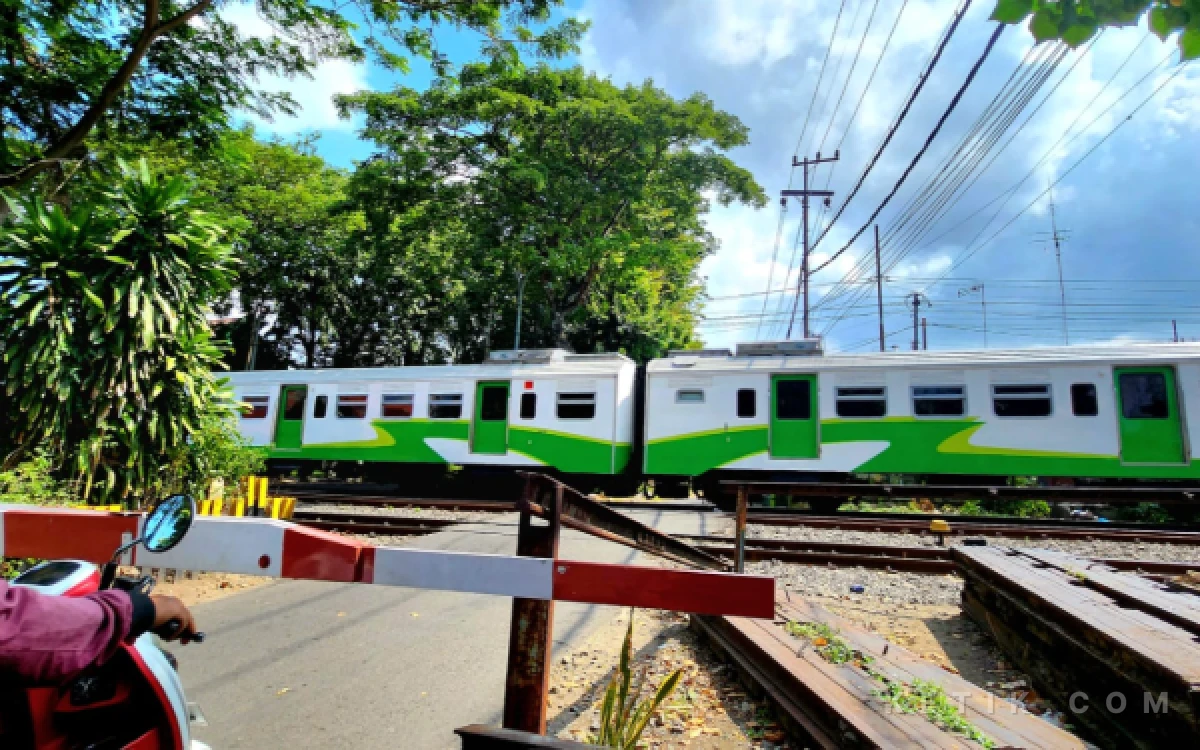 Thumbnail Berita - KAI Commuter Ubah Formasi Kereta Jenggala dan Arjonegoro, Kapasitas Penumpang Meningkat