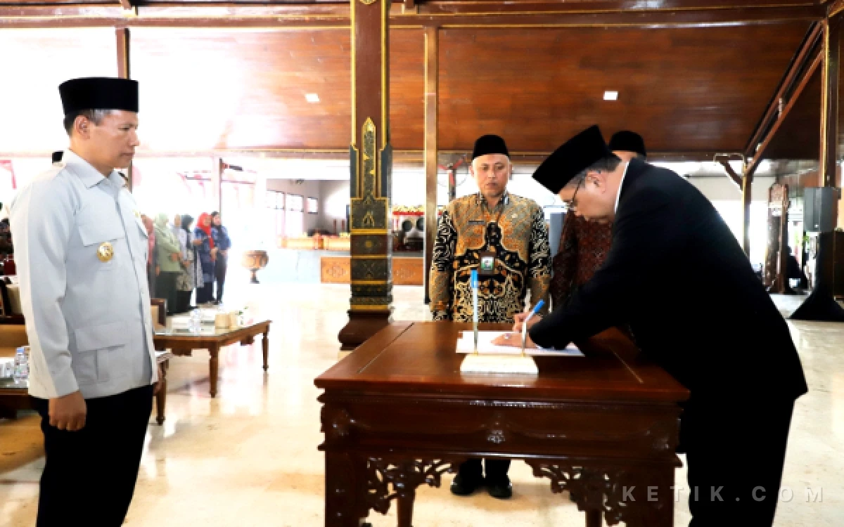 Thumbnail Berita - Bupati Tulungagung Lantik Pimpinan BAZNAS 2026-2031