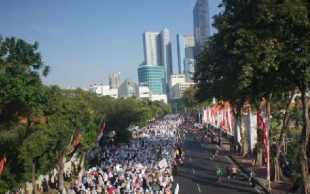 Thumbnail Berita - Dua Tahun Pemerintahan Prabowo-Gibran, Diperkirakan 500-700 Massa Ikuti Aksi