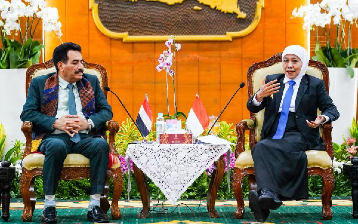 Thumbnail Berita - Gubernur Khofifah Terima Dubes Yaman untuk Indonesia, Diskusi Strategis Penguatan Kerja Sama Bidang Pendidikan, Perdagangan Hingga Kebudayaan