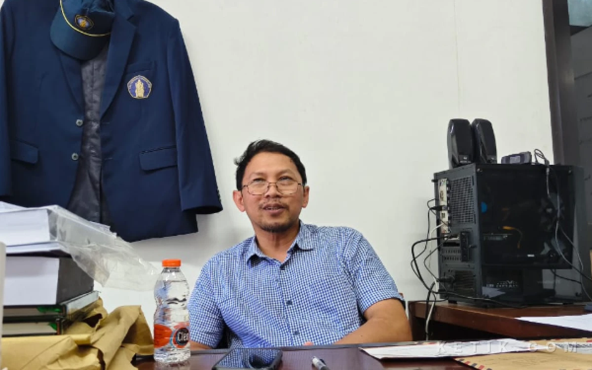 Thumbnail Berita - Dari Dusun di Kepanjen ke Panggung Dunia Entomologi, Jejak Prof Hagus Tarno Menemukan Empat Spesies Kumbang Baru di UB Forest