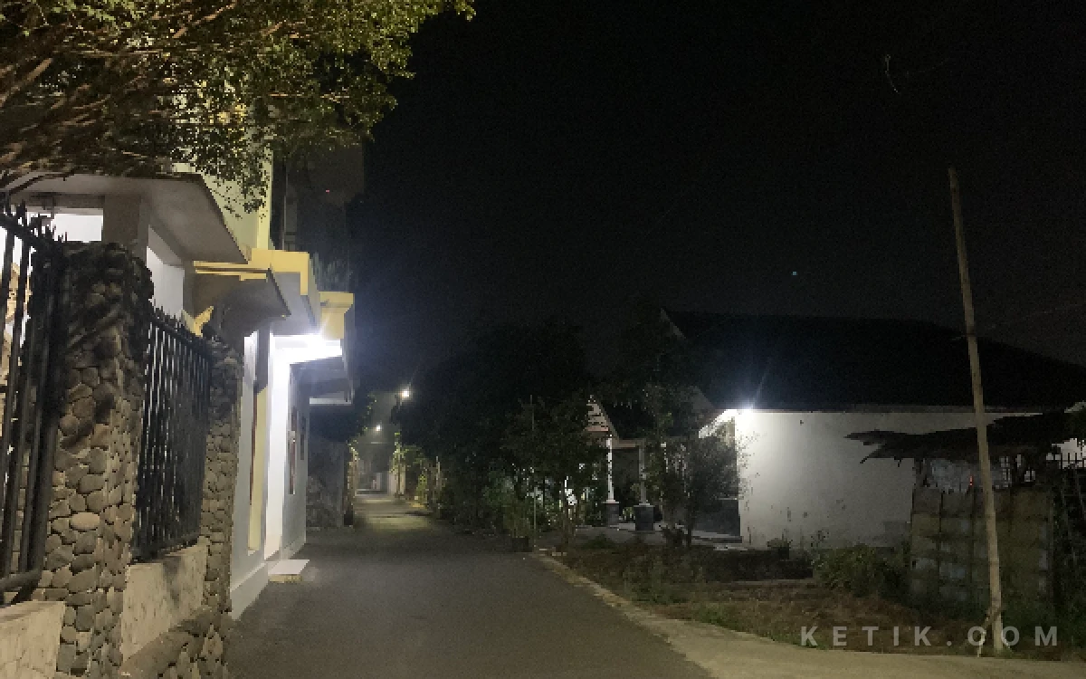 Thumbnail Berita - Imbas Kebakaran TPA Supit Urang Malang, Asap dan Bau Menyengat Tercium Sampai Kota Batu