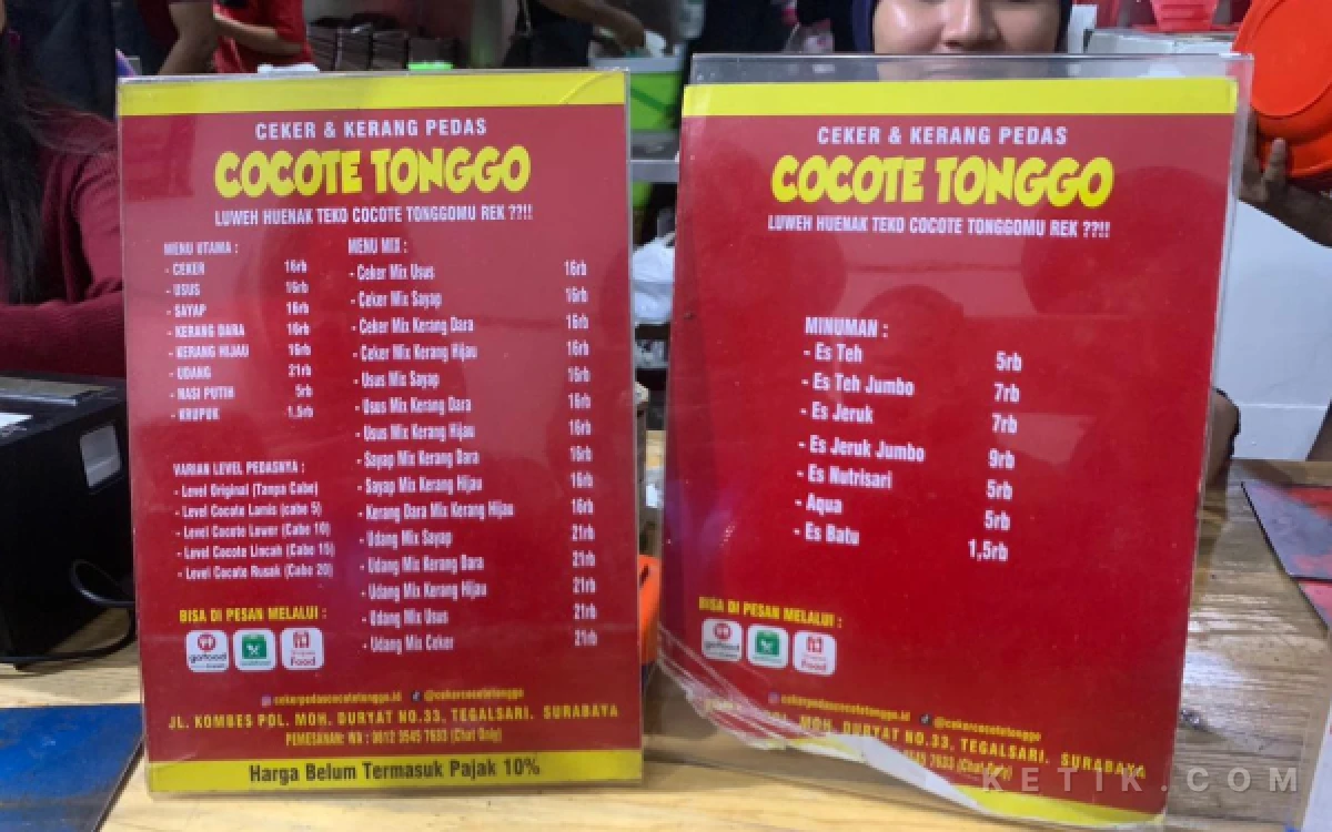 Foto Daftar menu dan pilihan tingkat kepedasan di Cocote Tonggo Surabaya. (Putri Nabilla Setiyanti/ketik.com)
