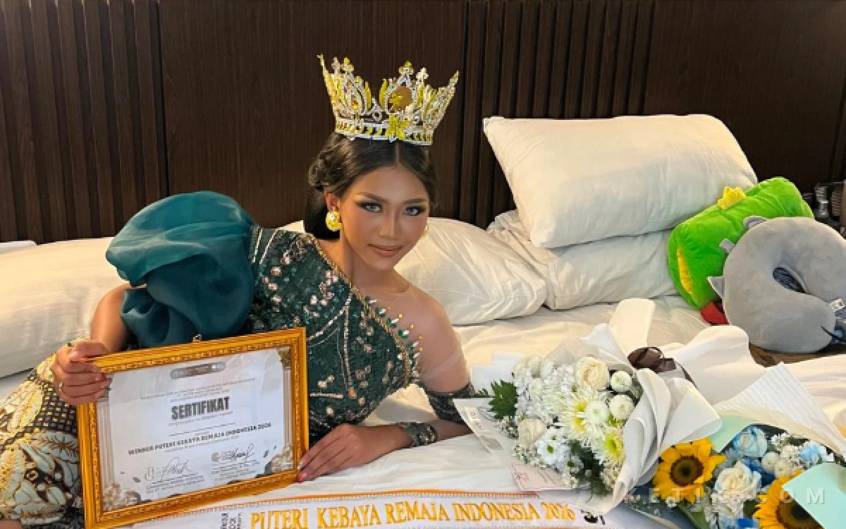Thumbnail Berita - Selamat! Arek Suroboyo, Ghifara Denok Prameswari Dinobatkan sebagai Winner Puteri Kebaya Indonesia 2026