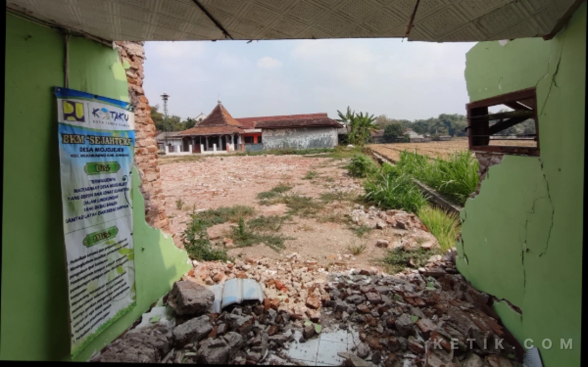 Thumbnail Berita - Dugaan Markup Anggaran Bongkar Gedung Serbaguna Mojojejer Jombang, Habiskan Rp88,5 Juta