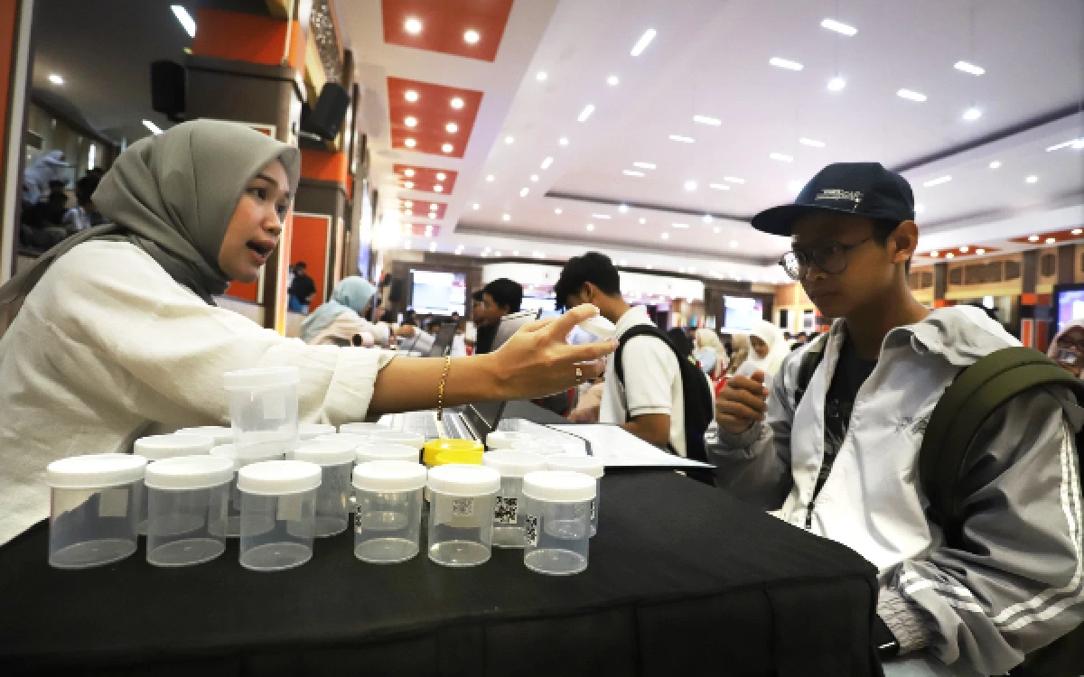 Thumbnail Berita - Cegah Penggunaan NAPZA Ilegal, Calon Mahasiswa Baru UB Jalani Tes Urine