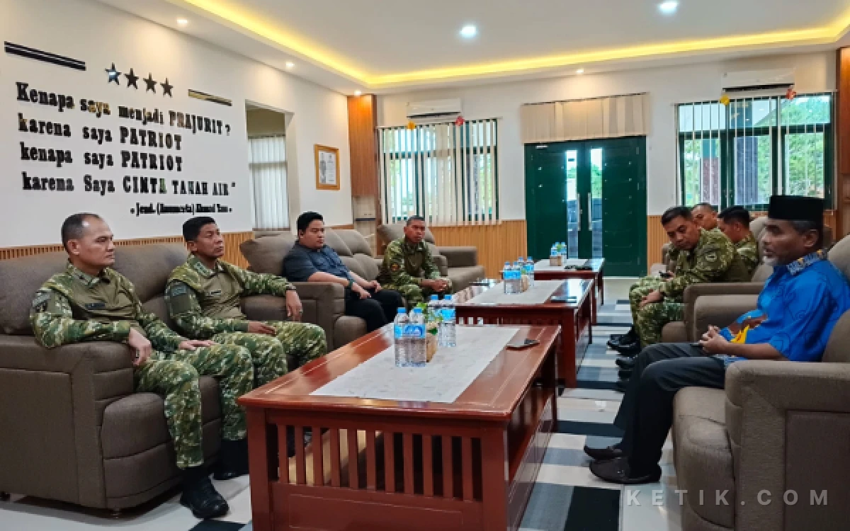 Thumbnail Berita - Audiensi Bersama Danrem 181/PVT, KAHMI Papua Barat Daya Dorong Digelar Dialog Kebangsaan