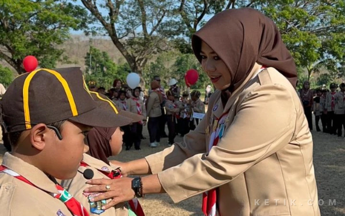 Thumbnail Berita - Ketua Kwarcab Pramuka Situbondo Hadiri Pesta Siaga, Dorong Generasi Muda Tumbuh Mandiri dan Berkarakter