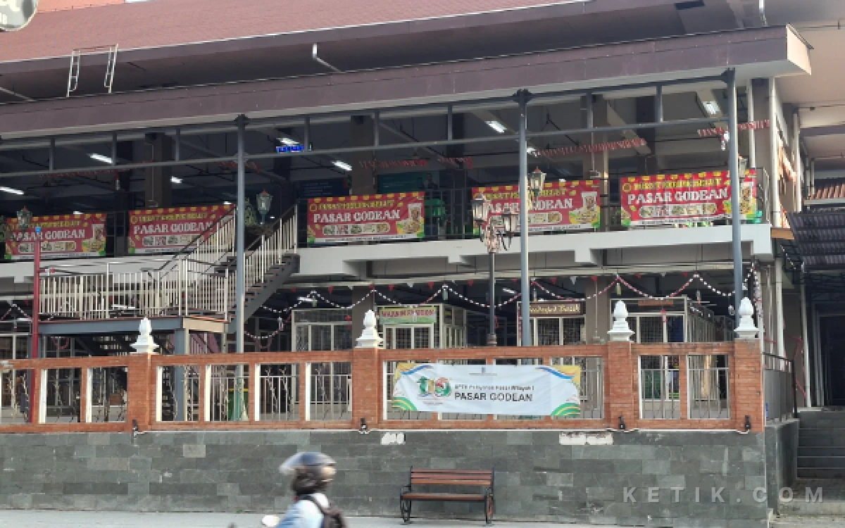 Thumbnail Berita - Jelang Setahun Ditempati, Penataan Pasar Godean Sleman Belum Sejalan Visi Bupati