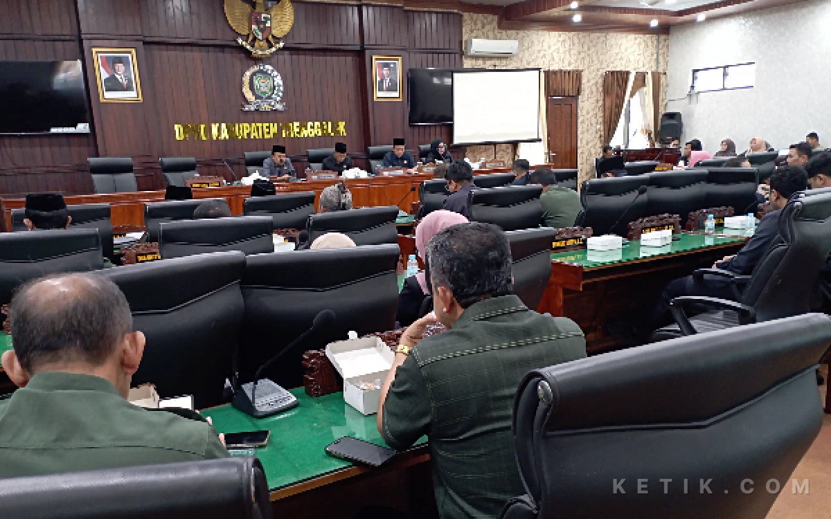 Thumbnail Berita - Hari Parlemen 2026, DPRD Trenggalek Siap Kawal Aspirasi Masyarakat
