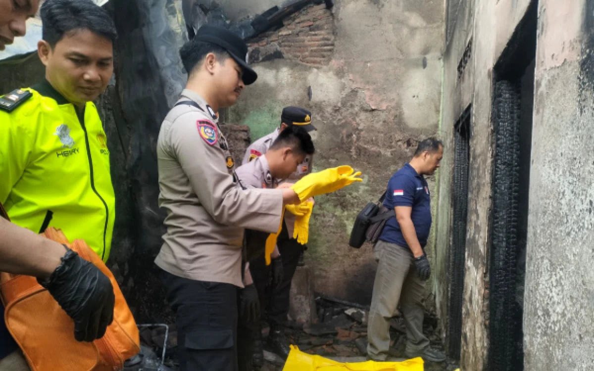 Thumbnail Berita - Satu Orang Tewas dalam Kebakaran Rumah di Pekauman Kulon Tegal