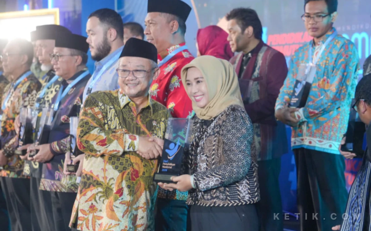 Thumbnail Berita - Pemkot Mojokerto Raih Dua Penghargaan Nasional di Bidang Pendidikan