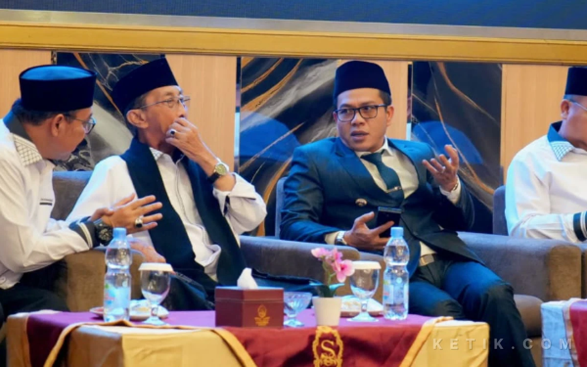Thumbnail Berita - Lantik LPTQ 2026–2030, Bupati Bandung Soroti Rendahnya Kemampuan Baca Al-Qur’an