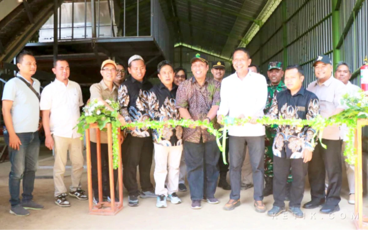Thumbnail Berita - Resmikan Pabrik NPHI, Bupati Bojonegoro Dorong Penguatan Industri Porang Daerah