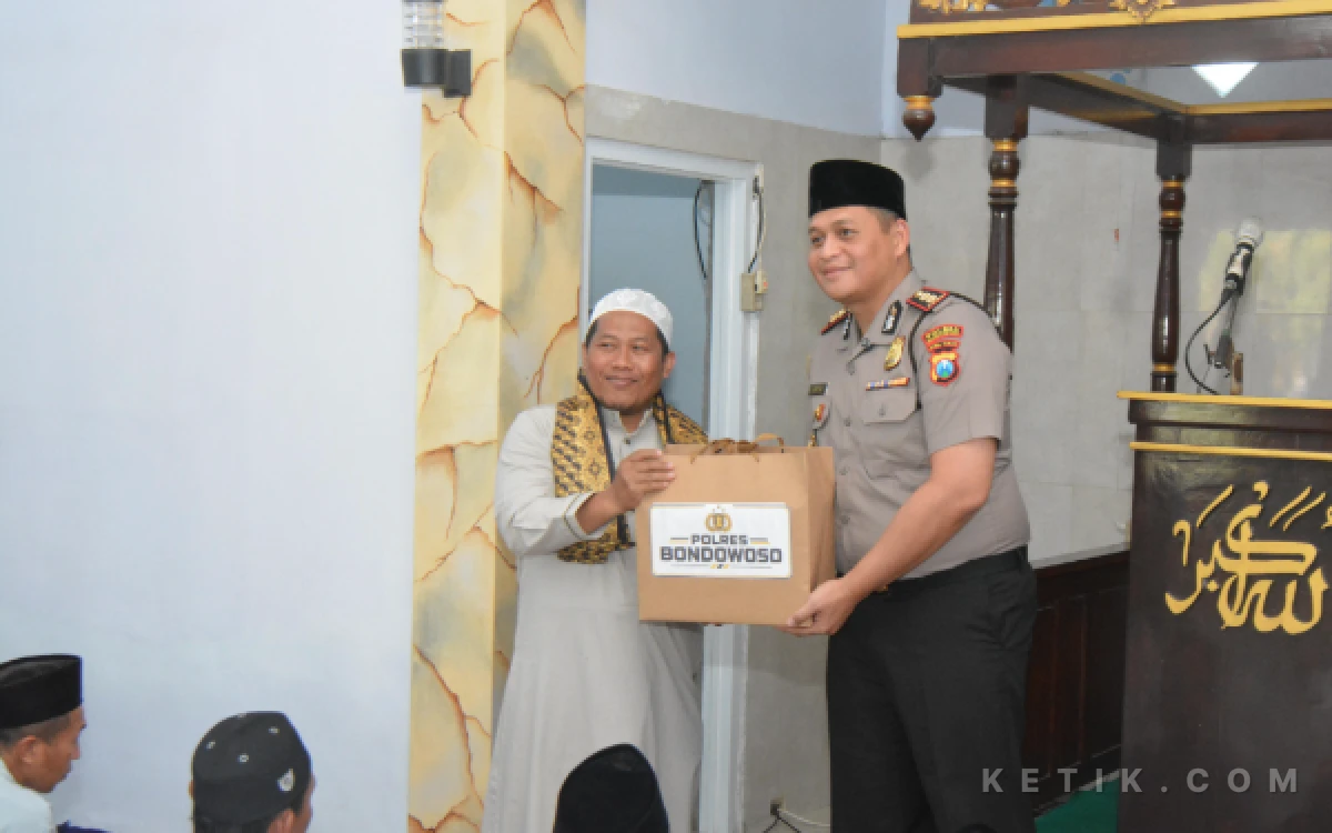 Thumbnail Berita - Kapolres Bondowoso Dekatkan Polri dengan Warga dan Gaungkan Perang Narkoba