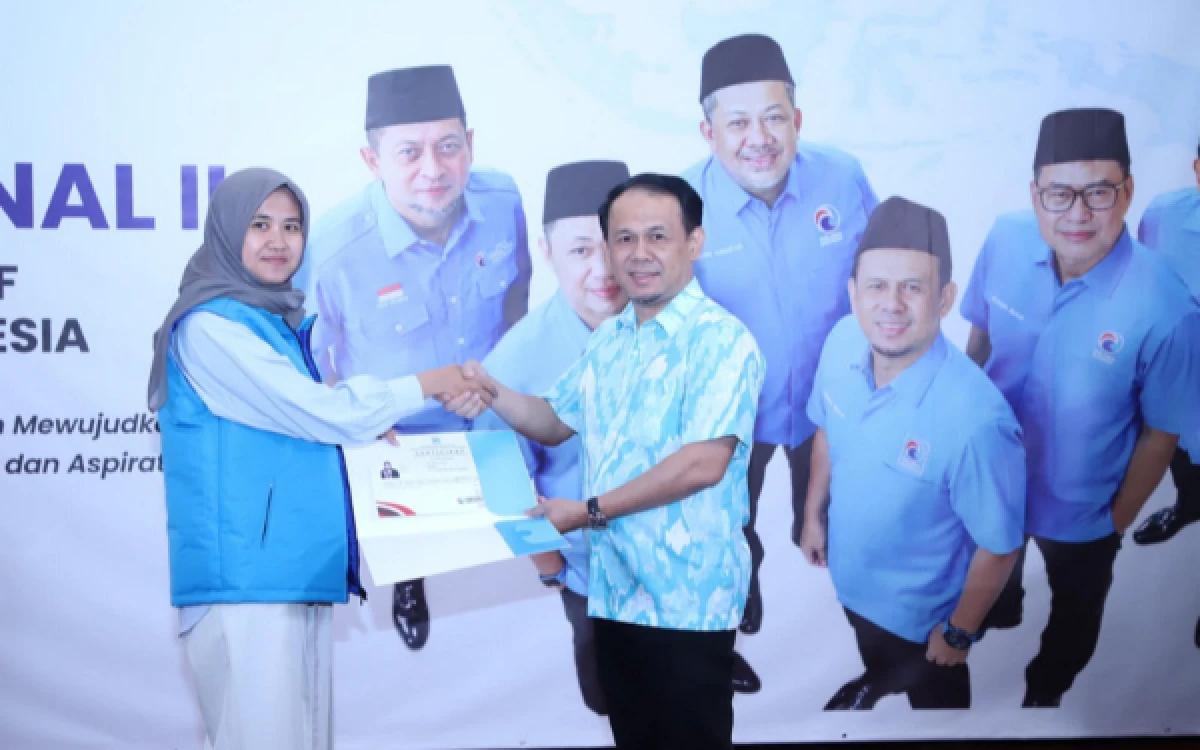 Thumbnail Berita - ‎Anis Matta Pasang Target Besar di Pemilu 2029, 73 Aleg Gelora Diberi Bekal Khusus