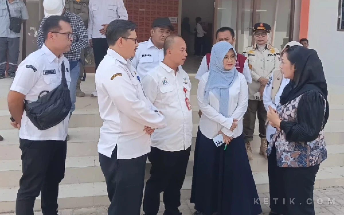 Thumbnail Berita - Sekolah Rakyat di Brebes Diresmikan, Bupati: Investasi Pendidikan untuk Indonesia Emas