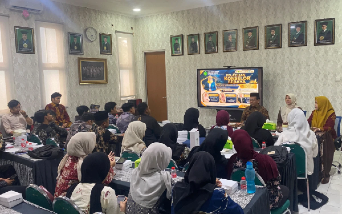 Thumbnail Berita - Unit Family Corner Fakultas Syariah UIN Malang Gelar Pelatihan Konselor Sebaya, Dr. Elok Tekankan Pentingnya Penanganan Kasus