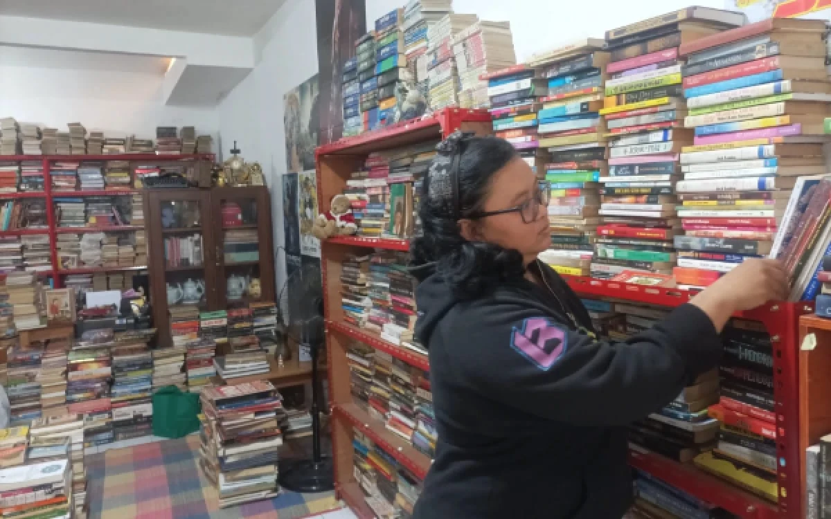 Thumbnail Berita - Tips Merawat Koleksi Buku, Sirkulasi Udara dan Silica Gel Jadi Kunci Utama