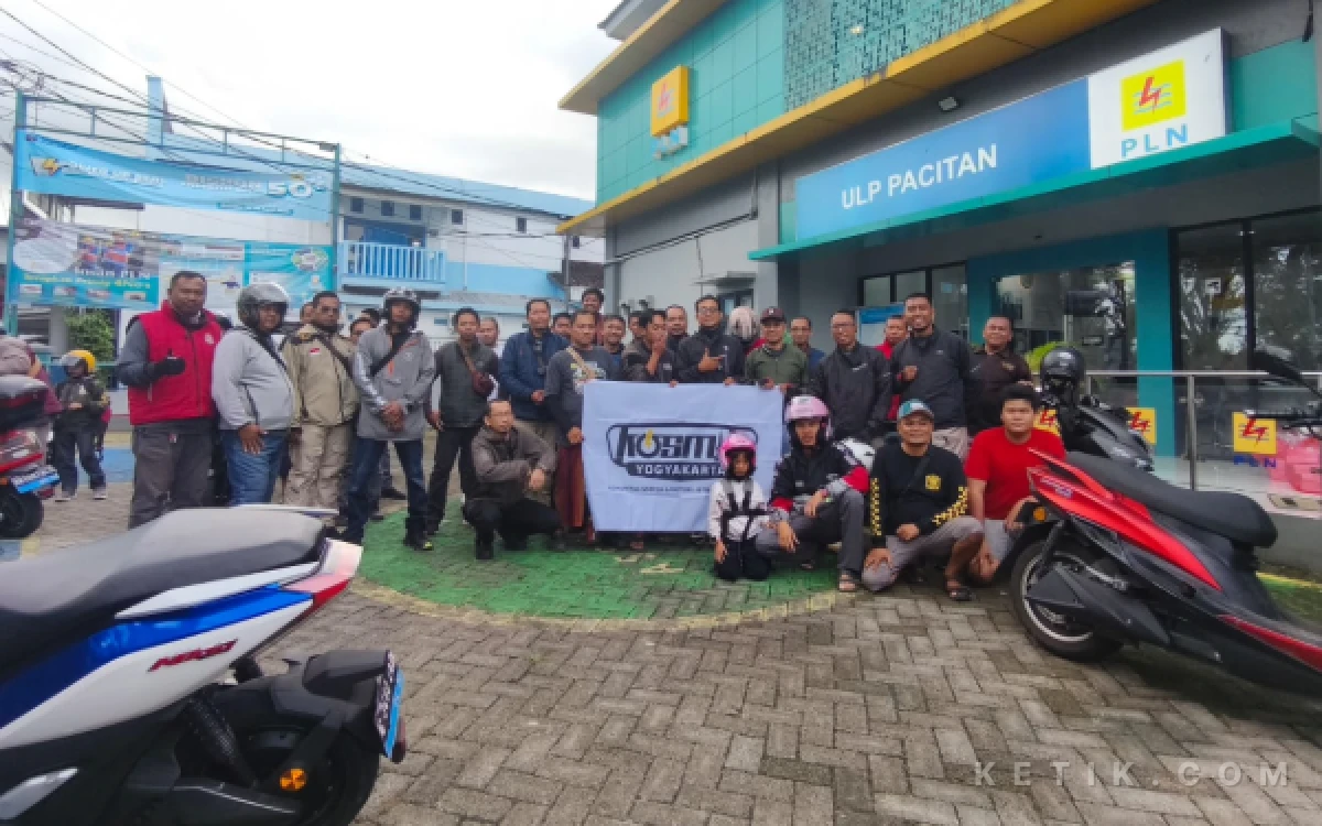 Thumbnail Berita - Dukung Electrifying Lifestyle, PLN Fasilitasi Pengisian Motor Listrik Komunitas Yogyakarta di Pacitan