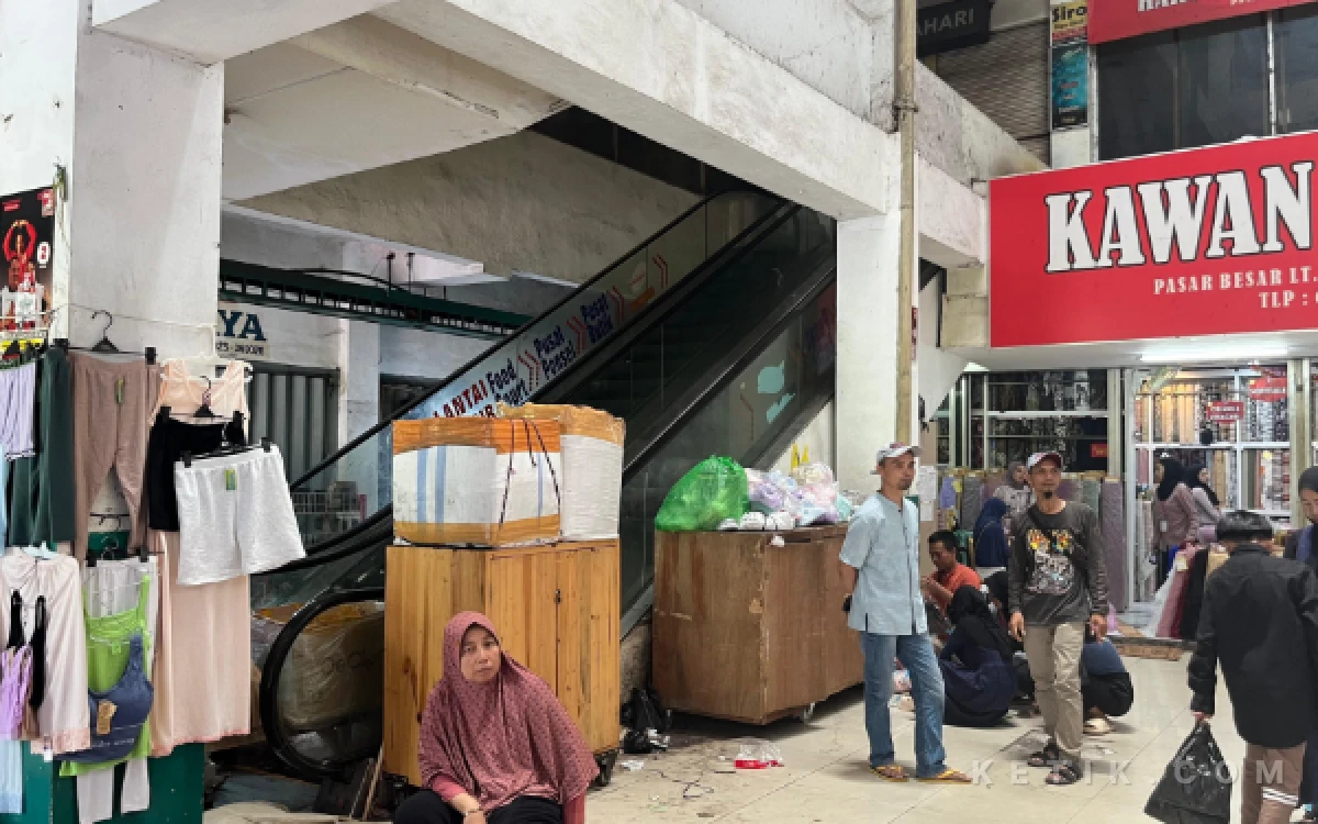 Thumbnail Berita - Dana Pemkot Menyusul, Perbaikan Pasar Besar Malang Dimulai Pakai Dana Mandiri Pedagang