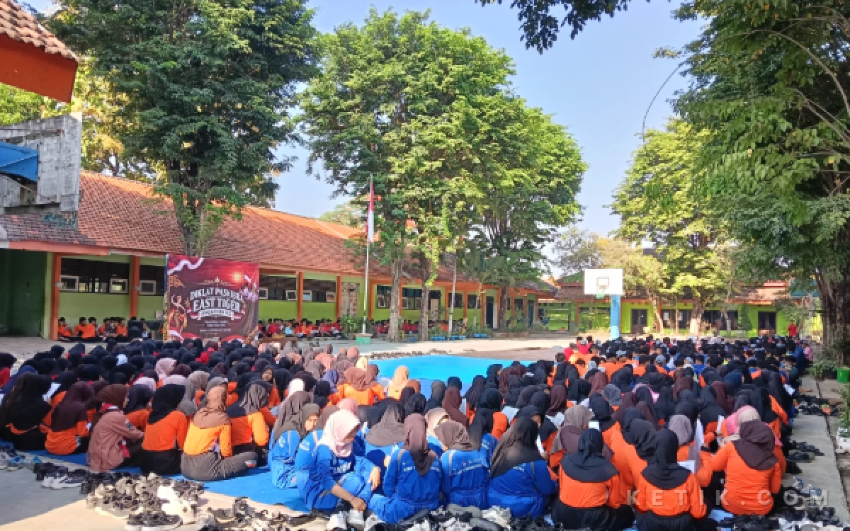 Foto Khotmil Qur'an yang dilaksanakan setiap Jumat legi dan Istighosah persiapan TKA kelas XII, dilaksanakan hari Jumat, 16 Oktober 2026 oleh seluruh warga SMAN 1 Gondangwetan. (Foto: Yuni Ernawati)