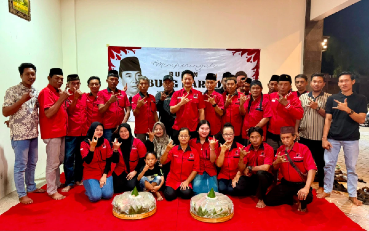 Thumbnail Berita - Legislator PDIP Bagus Amerta Dewa Ajak Generasi Muda Banyuwangi Rawat Pemikiran Bung Karno Sebagai Inspirasi Kepemimpinan