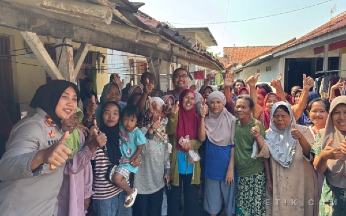 Thumbnail Berita - Gagalkan Pencurian Rp3,6 Miliar, Jukir Lansia Asal Bojong Terima Apresiasi Kapolres Brebes
