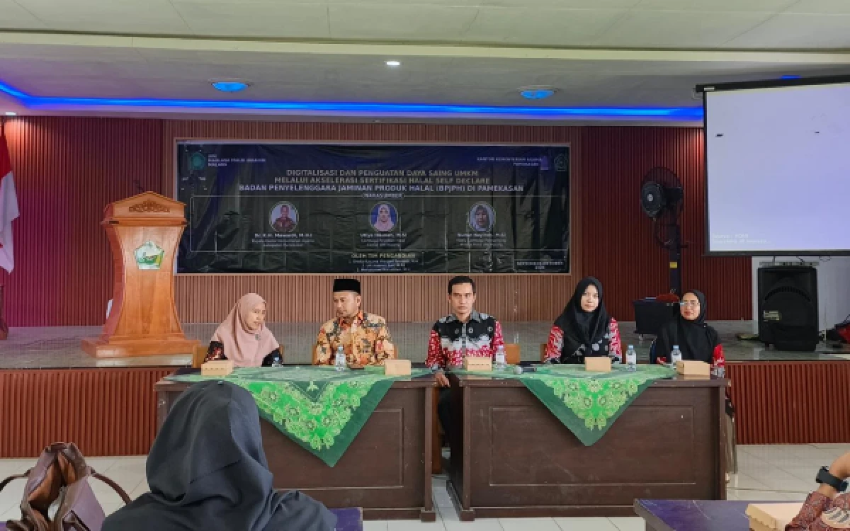Thumbnail Berita - Dosen UIN Malang Dorong Digitalisasi dan Percepatan Sertifikasi Halal UMKM Pamekasan