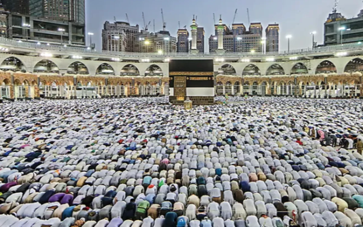 Thumbnail Berita - Antrean Haji Dibersihkan, Masa Tunggu Kini Jadi 14 Tahun