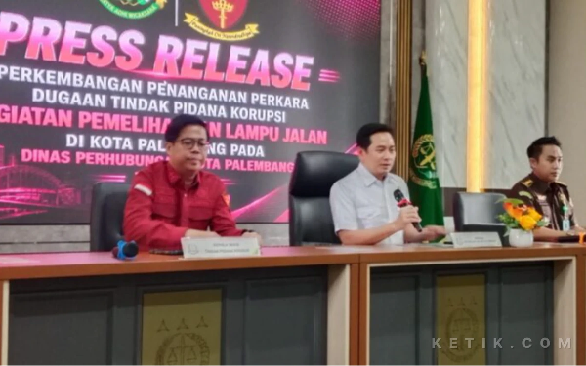Thumbnail Berita - Kejari Palembang Periksa 69 Saksi, Penyidikan Korupsi Lampu Jalan Mulai Menyasar Berbagai Pihak