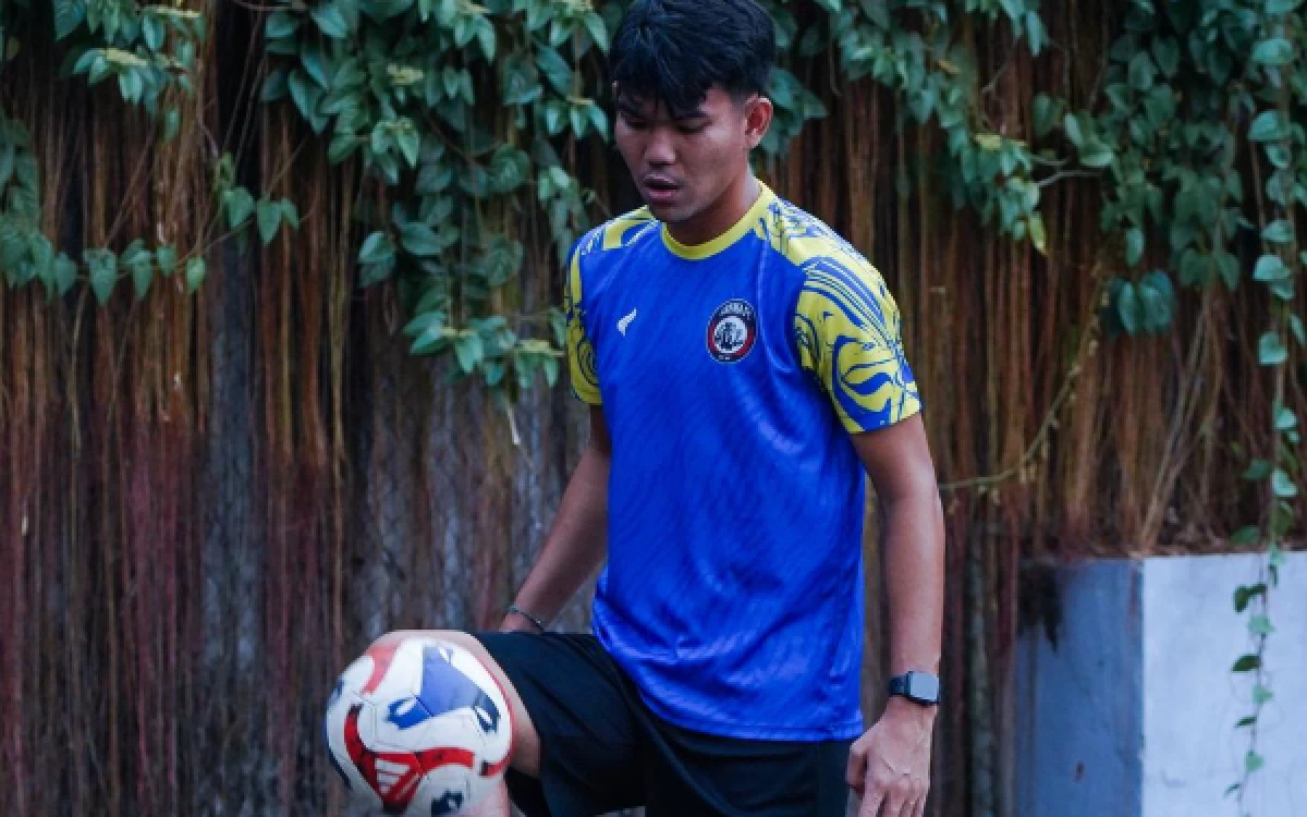 Thumbnail Berita - Arema FC Resmi Lepas Anwar Rifai Jelang Musim Baru