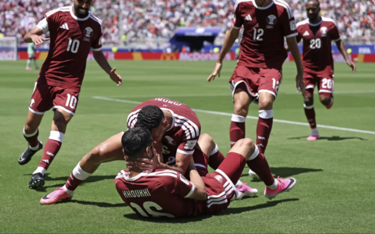 Thumbnail Berita - Hasil Piala Dunia 2026: Sejarah Qatar Tahan Imbang Swiss