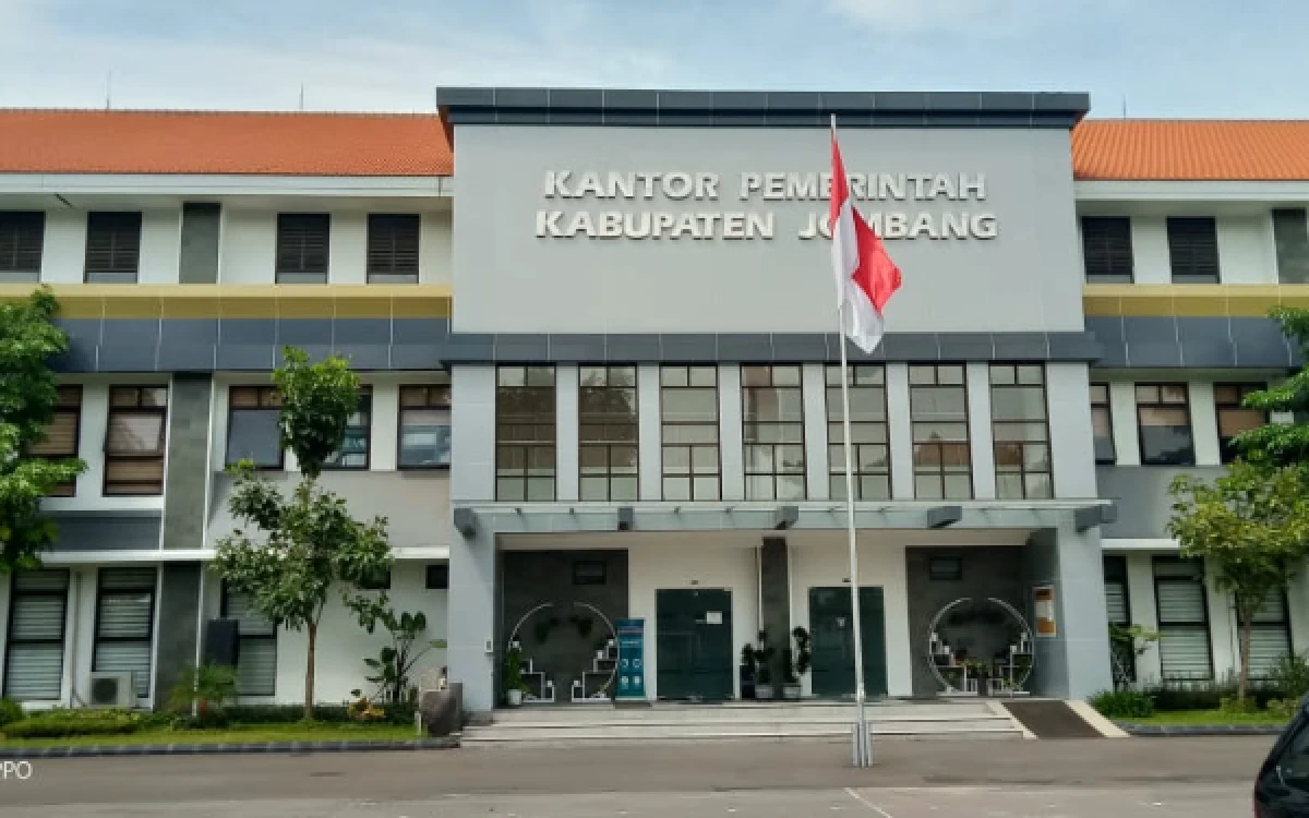 Thumbnail Berita - Anggaran Jombang Terbatas, Rp5,3 Miliar Justru untuk Mobil Dinas Baru, Aktivis: Pemkab Tak Sensitif