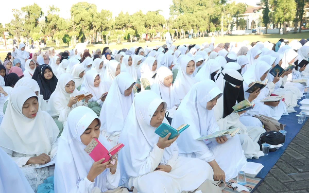 Thumbnail Berita - Bupati Lumajang: Pendidikan Alqur’an Memiliki Pengarus Besar Untuk Membentuk Karakter