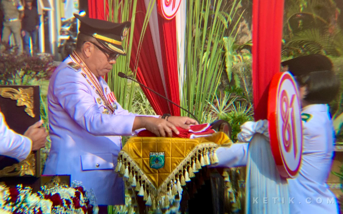 Thumbnail Berita - Cak Nur Pekikan "Merdeka!" Usai Pimpin Upacara HUT ke-81 Kemerdekaan RI di Kota Batu