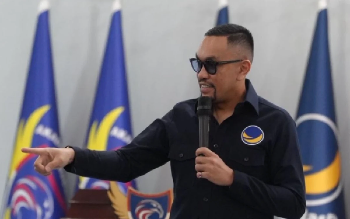 Thumbnail Berita - Presiden Prabowo Sentil TNI-Polri Jadi Backing Koruptor, Sahroni: Siap-Siap Disikat Habis!